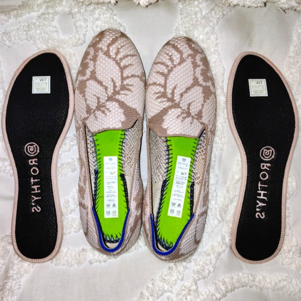 Rothy's Floral Knit Cream and Tan Flats - EUC! Size 7